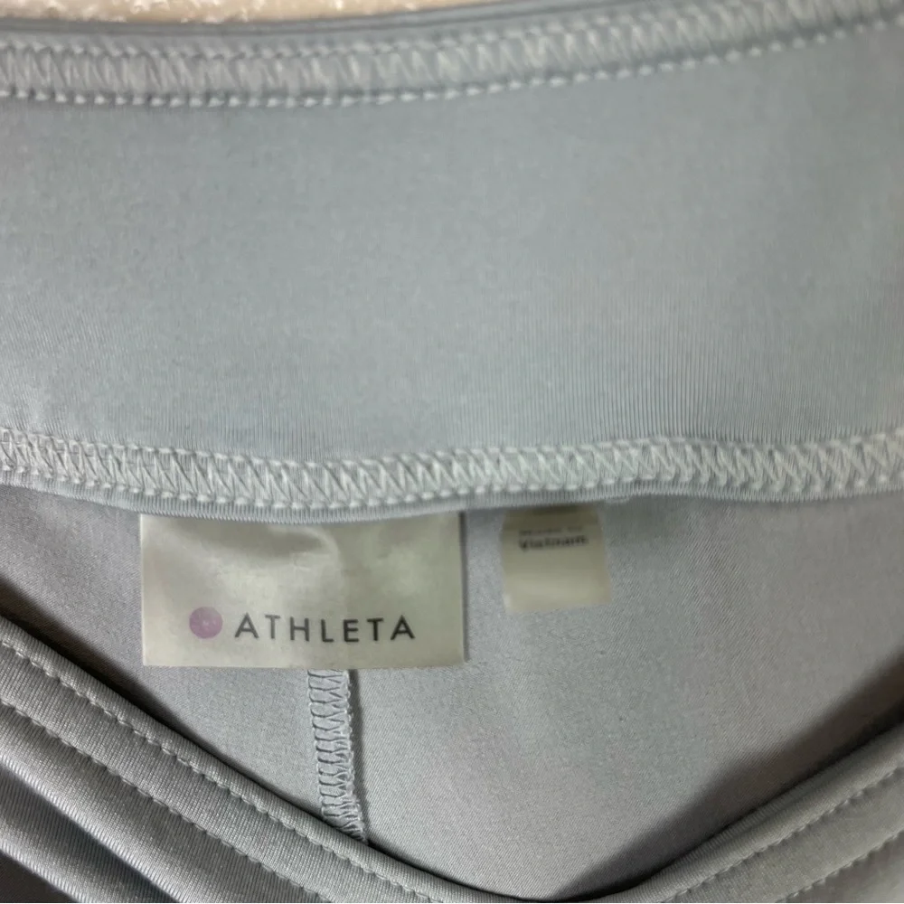 Athleta Lucky In‎ Love Gray Grey Active Tennis Skirt Tiered Skort Size 2.